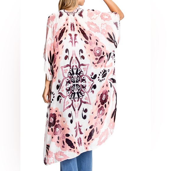 Blushing Blooms Kimono - Picture 3 of 8